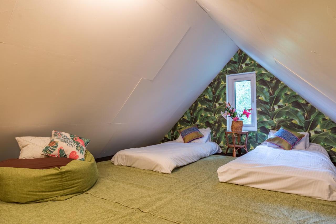Freeride Backpackers Lodge Нисэко Экстерьер фото