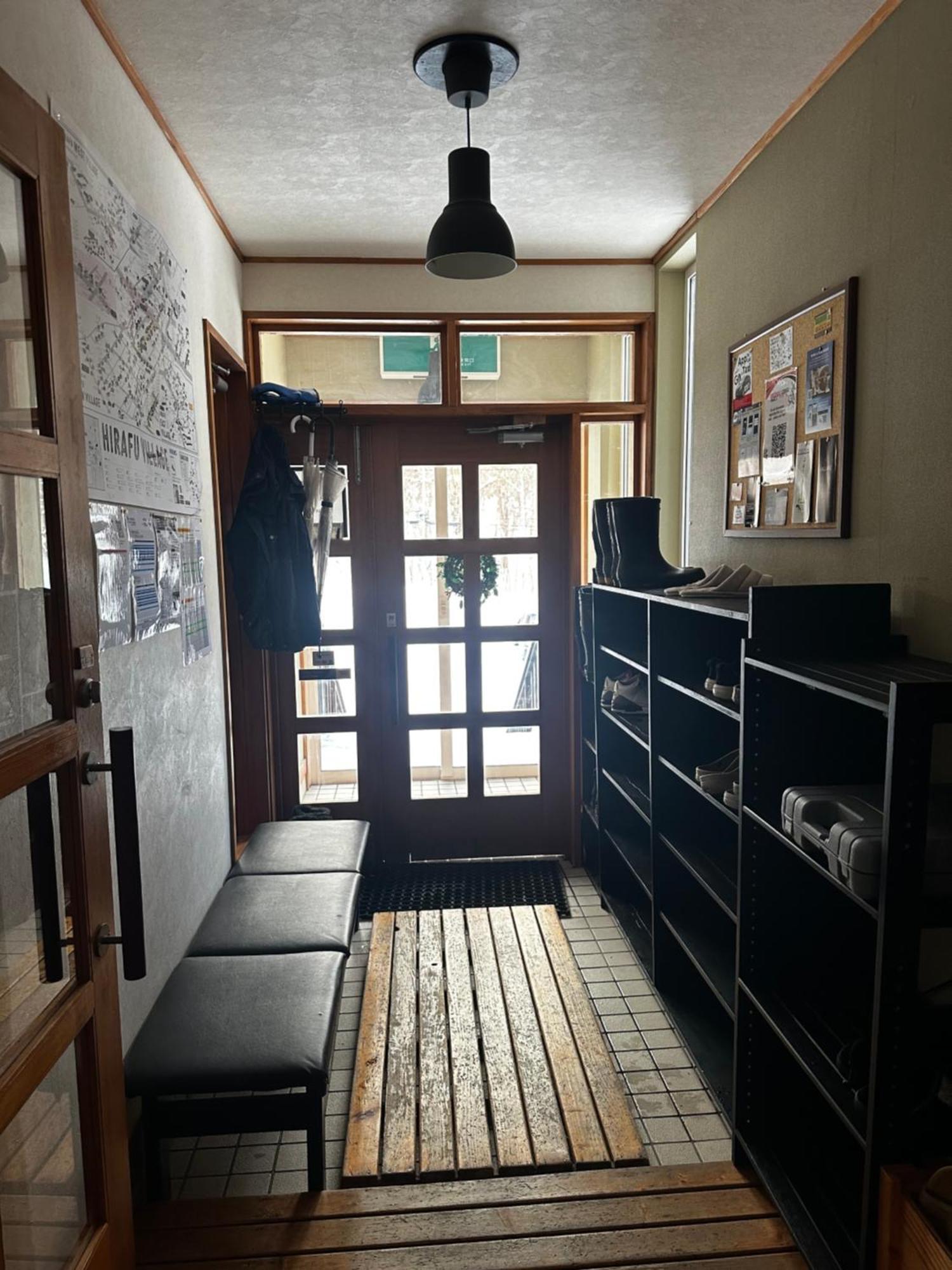 Freeride Backpackers Lodge Нисэко Экстерьер фото